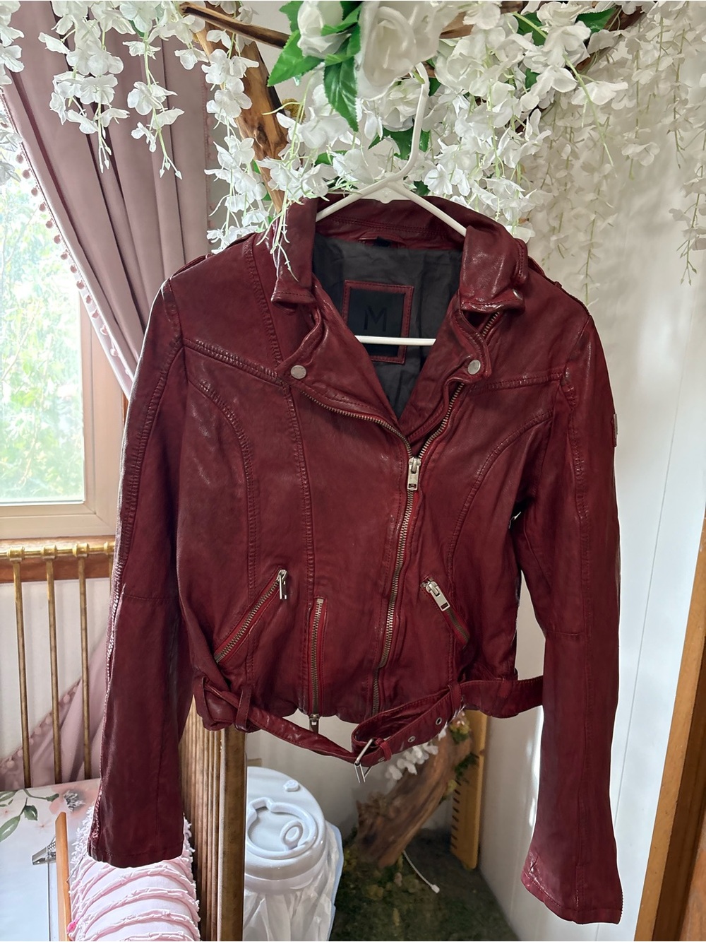 Mauritius Women's Burgundy Leather Moto Jacket - Size 10 / Medium 🖤